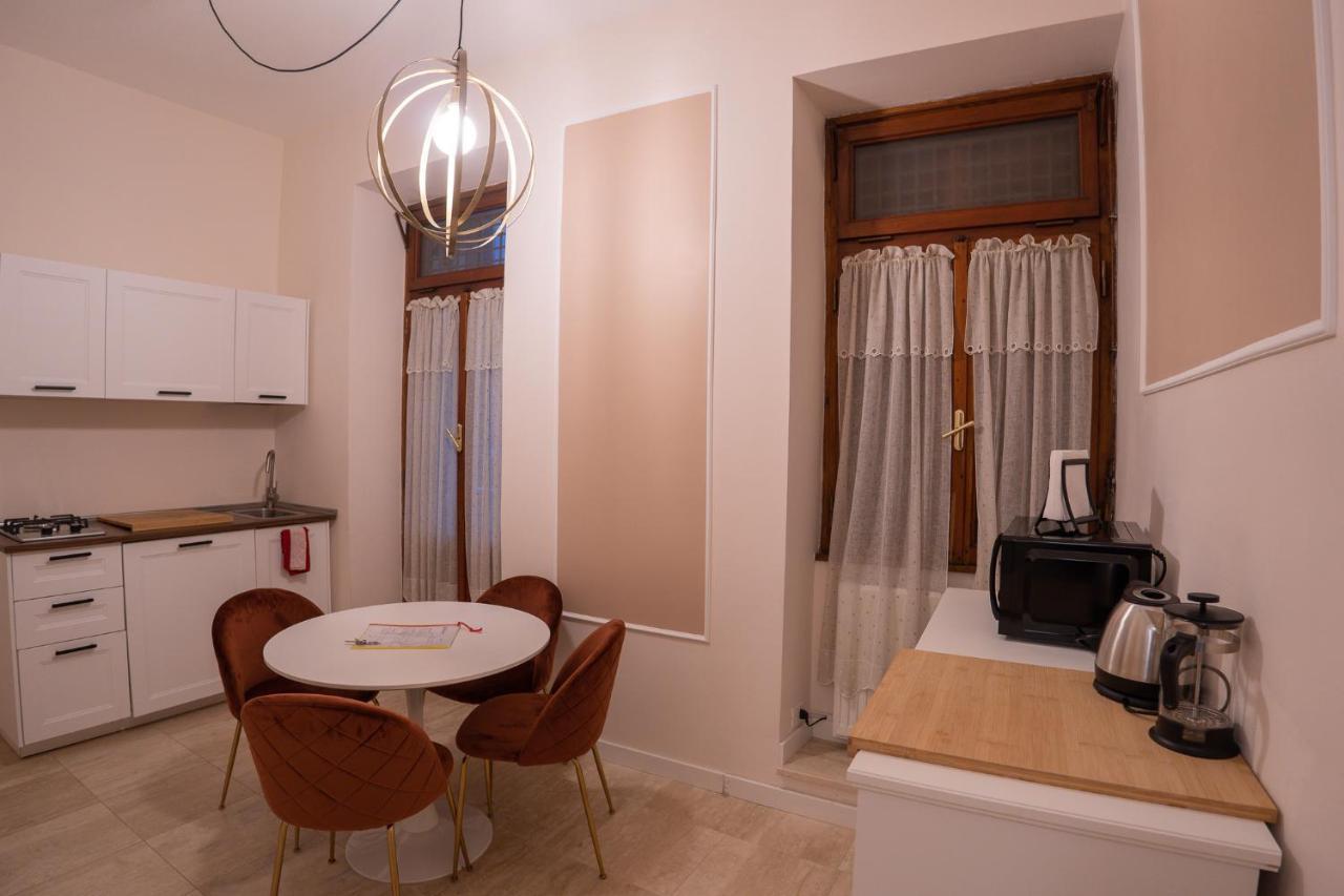 Sistina Apartments Rome Bagian luar foto